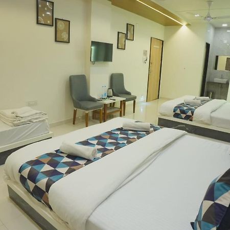 Hotel Ayodhya Virpur Ngoại thất bức ảnh