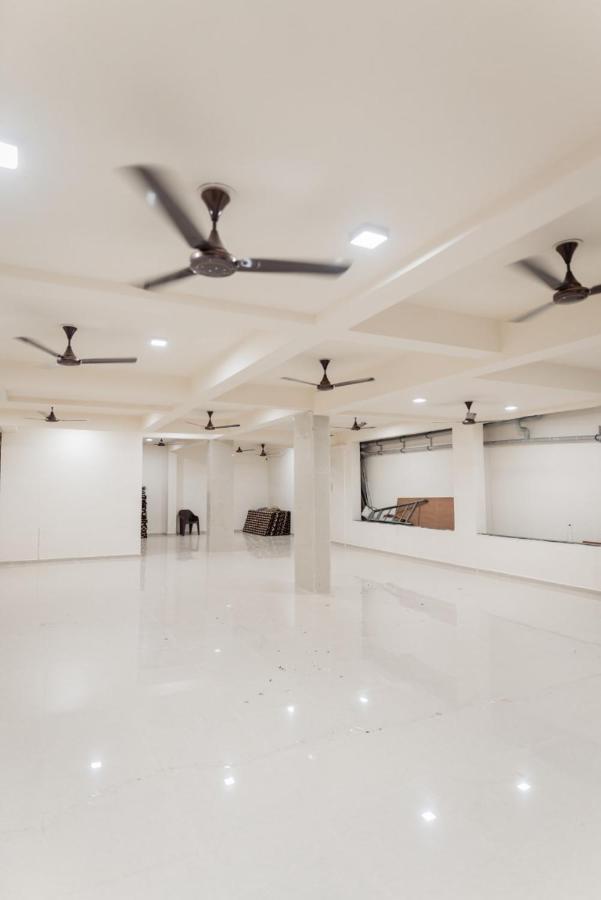 Hotel Ayodhya Virpur Ngoại thất bức ảnh